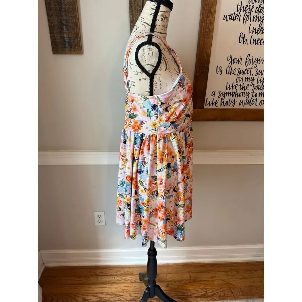 BloomChic womens floral